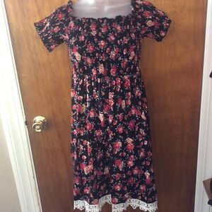 Bobble brooks Floral Dress with Lace Hem